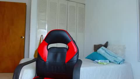 paolo_savanna online show from October 2025 05:35:02 PM