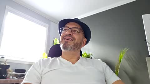 Papi online show from January 2025 02:35:02 PM