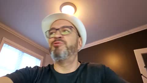 Papi online show from January 2025 12:52:01 PM