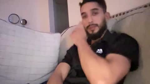 Snapshot of papicubano_guapo23cm chatting on October 2025 05:32:02 AM papicubano_guapo23cm online show from October 2025 05:32:02 AM