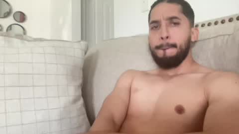 Snapshot of papicubano_guapo23cm chatting on April 2026 03:09:01 PM papicubano_guapo23cm online show from April 2026 03:09:01 PM