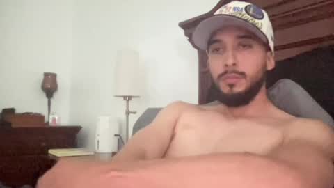 Snapshot of papicubano_guapo23cm chatting on May 2026 07:22:02 PM papicubano_guapo23cm online show from May 2026 07:22:02 PM