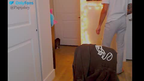  -- New Videos Down Below online show from December 2025 03:37:02 AM