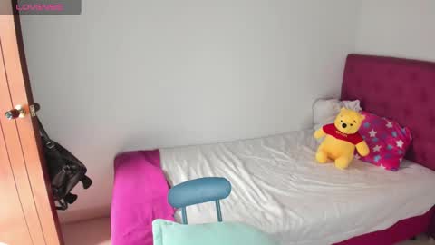 Paradise online show from February 2025 07:14:02 PM