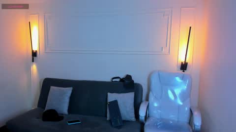 Snapshot of paradise_boy_s chatting on October 2025 09:47:02 PM Ryan And Casper online show from October 2025 09:47:02 PM