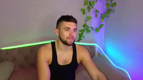 Allie  Alex Thumbs up if you like us online show from March 2025 01:48:01 AM