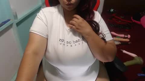 Luna online show from November 2025 07:29:02 PM