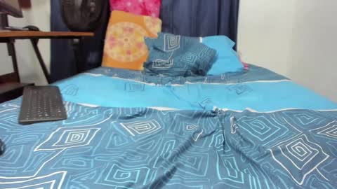 sara and andreu online show from January 2025 09:19:01 PM