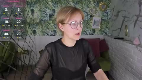 Paris online show from February 2026 06:22:02 PM