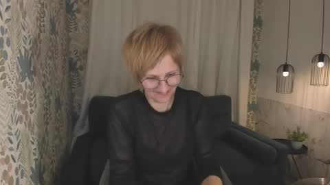 Paris online show from April 2026 06:14:02 PM