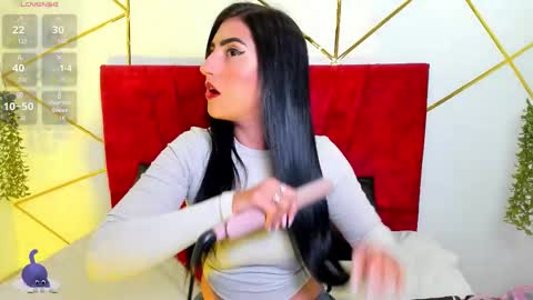 paris_evans_01 online show from January 2026 12:40:01 PM