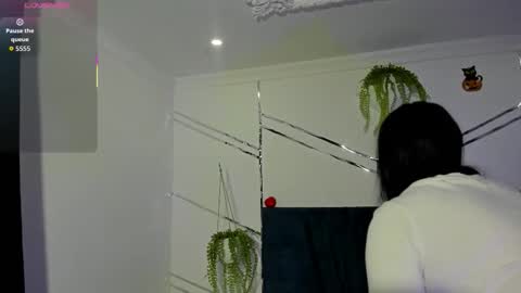 paris_evans_01 online show from January 2026 12:40:02 PM