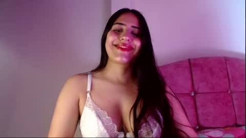 Paris  online show from February 2025 05:10:02 AM