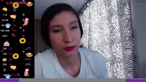 Snapshot of paris_of_angel chatting on February 2025 09:34:02 PM Paris Of Angel online show from February 2025 09:34:02 PM