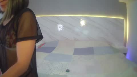 paris_vixen13 online show from October 2025 04:40:02 PM