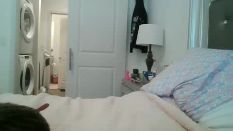 parisbaby2000 online show from October 2025 03:55:02 PM