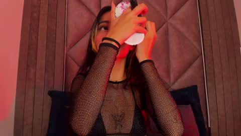 Snapshot of parisfox_ chatting on January 2025 07:29:02 PM PARIS online show from January 2025 07:29:02 PM