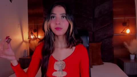 Snapshot of parisfox_ chatting on February 2025 11:37:01 PM PARIS online show from February 2025 11:37:01 PM