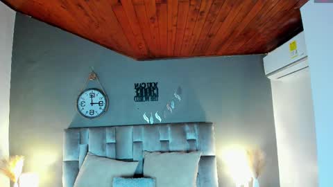 Snapshot of parisfox_ chatting on March 2025 07:32:01 PM PARIS online show from March 2025 07:32:01 PM
