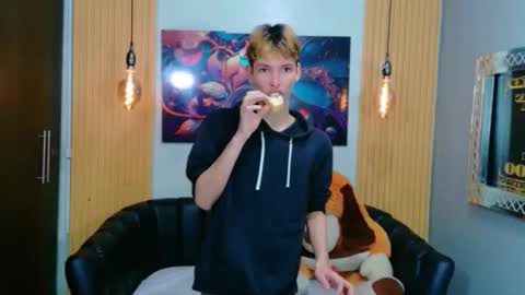 park_jimin1 online show from January 2026 02:11:01 PM