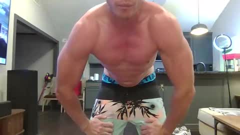 Snapshot of parkerflexes chatting on April 2026 01:09:02 PM Parker online show from April 2026 01:09:02 PM