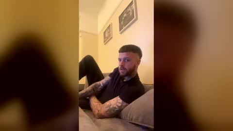 parkertom525 online show from April 2026 08:12:02 PM