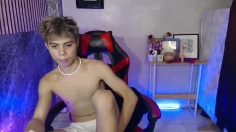 HENRY online show from October 2025 06:54:02 AM