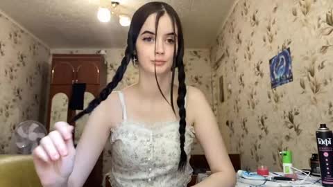 Milana online show from June 2026 05:08:01 AM