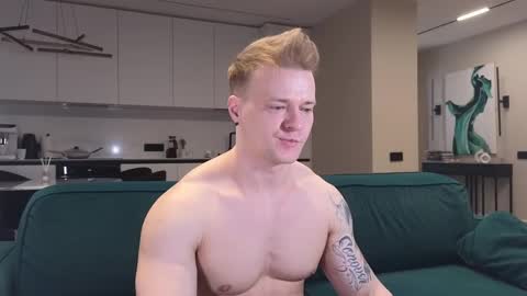 Pashka online show from March 2025 10:08:02 AM