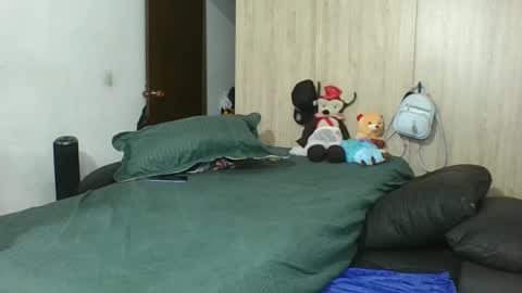 passion_fruit01 online show from September 2025 05:57:02 PM