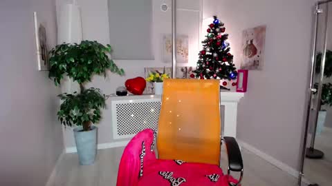 Snapshot of passionate_babe chatting on December 2024 12:23:02 PM I have returned from vacation and I am glad to share my energy and emotions with you online show from December 2024 12:23:02 PM
