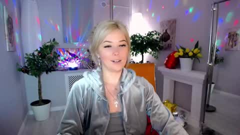 Snapshot of passionate_babe chatting on January 2025 09:44:02 AM I have returned from vacation and I am glad to share my energy and emotions with you online show from January 2025 09:44:02 AM