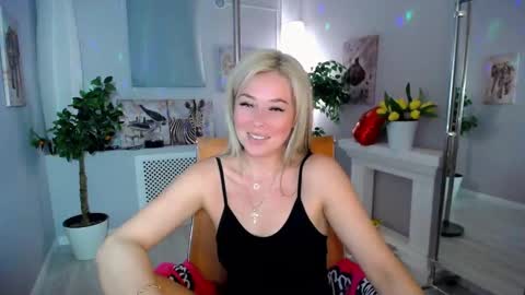Snapshot of passionate_babe chatting on January 2025 06:35:01 AM I have returned from vacation and I am glad to share my energy and emotions with you online show from January 2025 06:35:01 AM