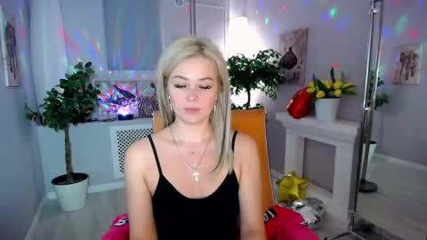 Snapshot of passionate_babe chatting on January 2025 09:36:02 AM I have returned from vacation and I am glad to share my energy and emotions with you online show from January 2025 09:36:02 AM