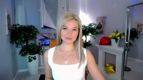 Snapshot of passionate_babe chatting on February 2025 04:25:01 AM I have returned from vacation and I am glad to share my energy and emotions with you online show from February 2025 04:25:01 AM