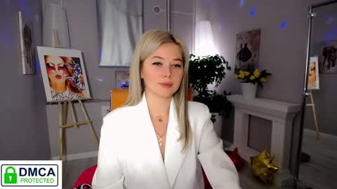 Snapshot of passionate_babe chatting on February 2025 03:18:02 AM I have returned from vacation and I am glad to share my energy and emotions with you online show from February 2025 03:18:02 AM