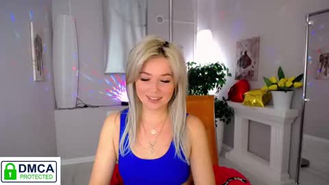 Snapshot of passionate_babe chatting on February 2025 03:33:02 AM I have returned from vacation and I am glad to share my energy and emotions with you online show from February 2025 03:33:02 AM