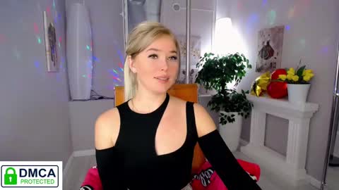 Snapshot of passionate_babe chatting on March 2025 03:35:02 AM I have returned from vacation and I am glad to share my energy and emotions with you online show from March 2025 03:35:02 AM