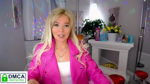 Snapshot of passionate_babe chatting on March 2025 06:35:01 AM I have returned from vacation and I am glad to share my energy and emotions with you online show from March 2025 06:35:01 AM