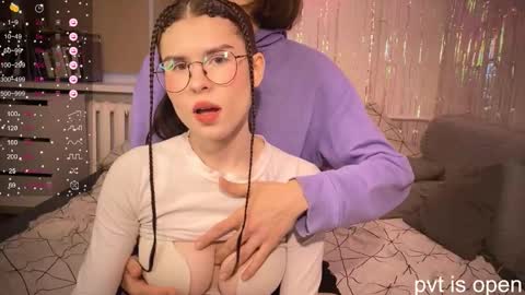 Zoe online show from March 2026 03:40:01 PM