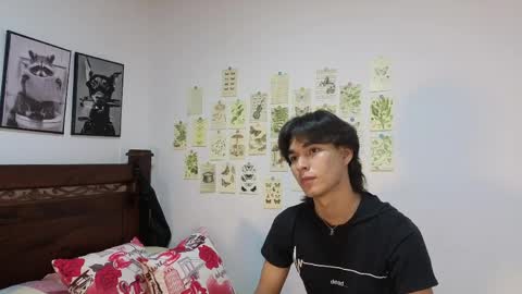 patri_ck_villa online show from April 2026 10:45:01 PM