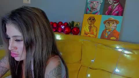 Snapshot of patricia_cox chatting on December 2024 12:48:02 AM Patricia GMT2 Wed-Thu 5-11am Sat-Mon 5-11am online show from December 2024 12:48:02 AM