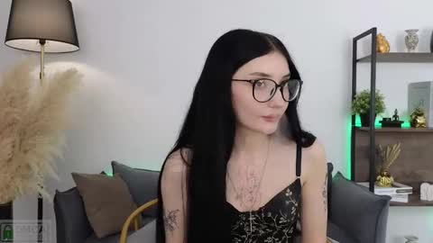 Patricia online show from November 2025 02:48:02 PM