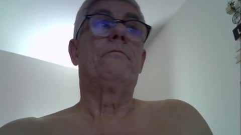 patrick5275 online show from October 2025 08:42:02 PM