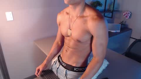 Snapshot of patrick_brown_ chatting on December 2024 03:15:02 PM Patrick Brown online show from December 2024 03:15:02 PM