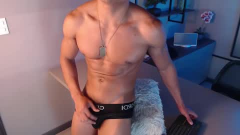 Snapshot of patrick_brown_ chatting on December 2024 06:20:02 PM Patrick Brown online show from December 2024 06:20:02 PM
