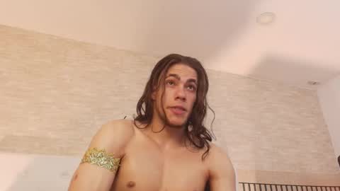 Patrick online show from October 2025 04:02:02 AM