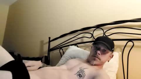 Charles Tremblay online show from November 2025 08:24:02 PM