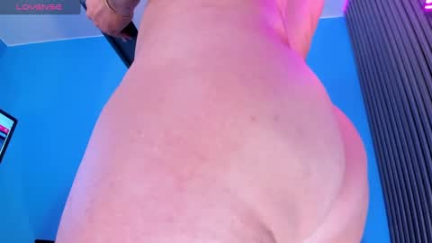 Hi  Pvt open Moans from lovense  tell me  Fav   113366 Especial level 33 online show from December 2024 06:24:02 PM