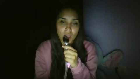 Pau online show from April 2026 05:44:02 AM